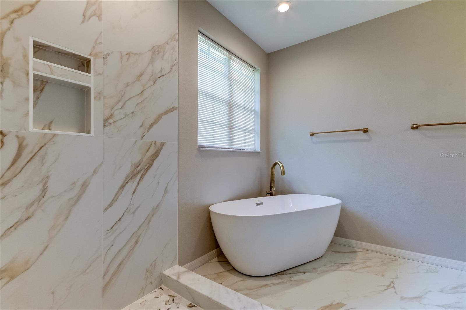 Image 38 of 42 For 14612 Mirabelle Vista Circle