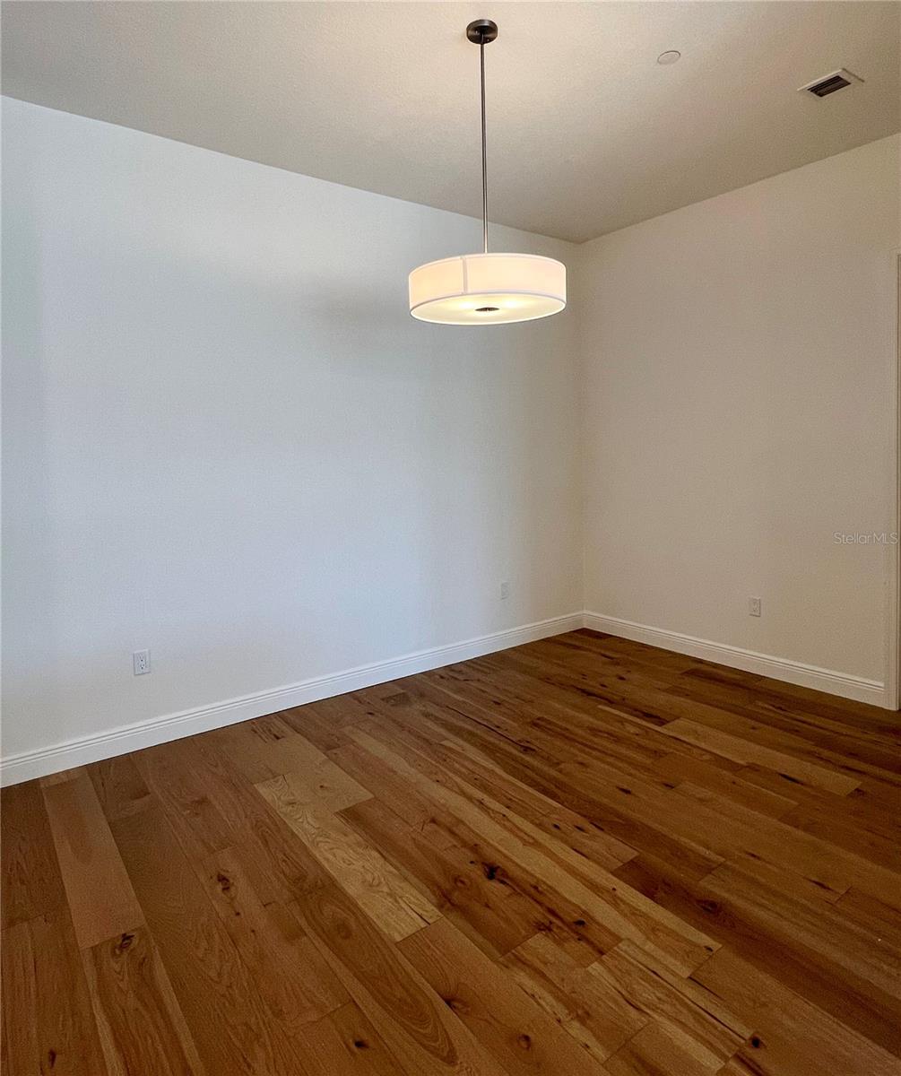 Image 7 of 33 For 600 3rd Avenue S 503