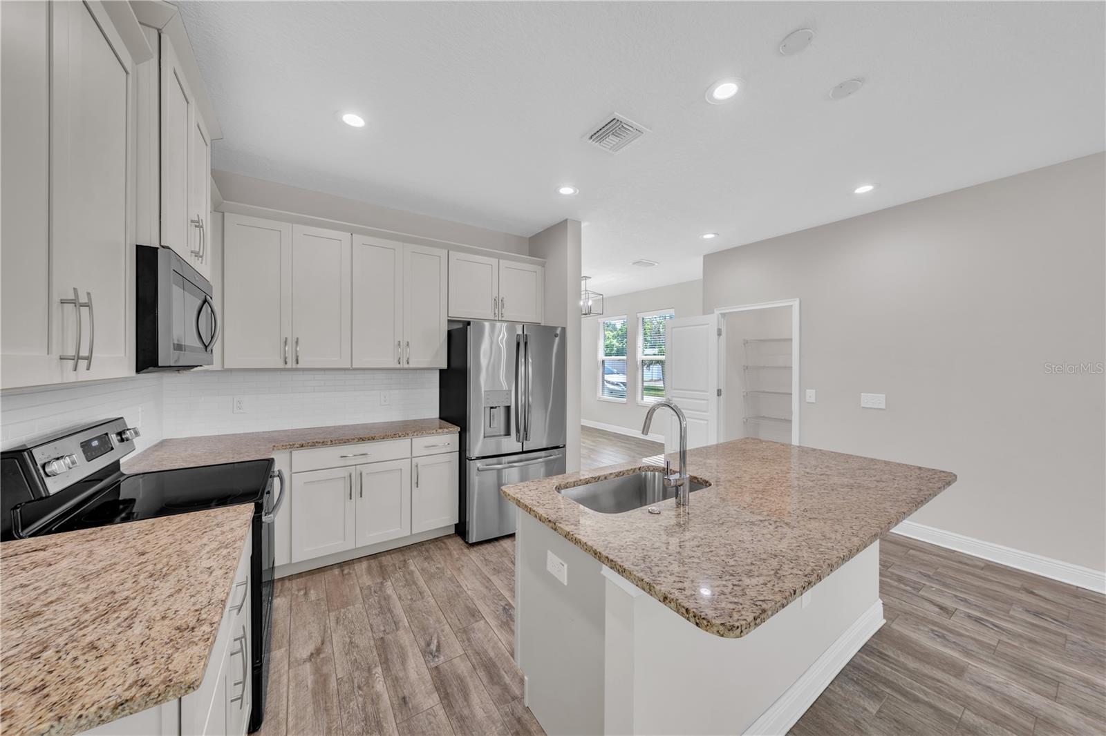 Image 10 of 38 For 3027 Spruce Street