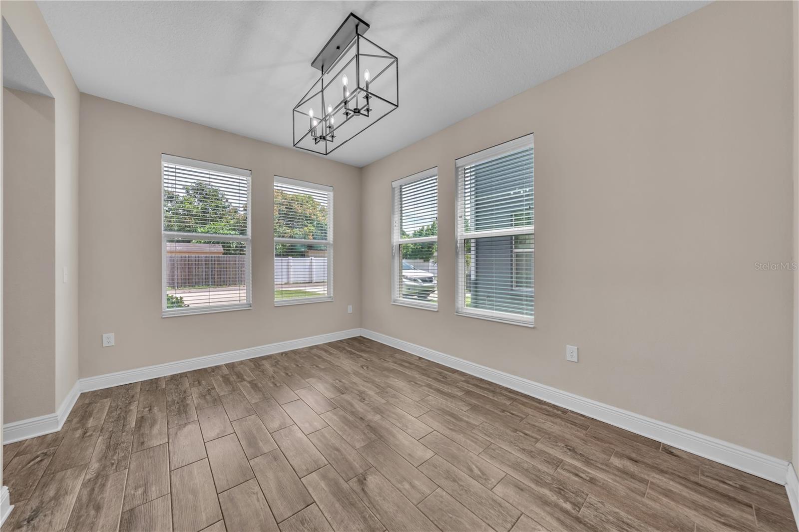 Image 13 of 38 For 3027 Spruce Street