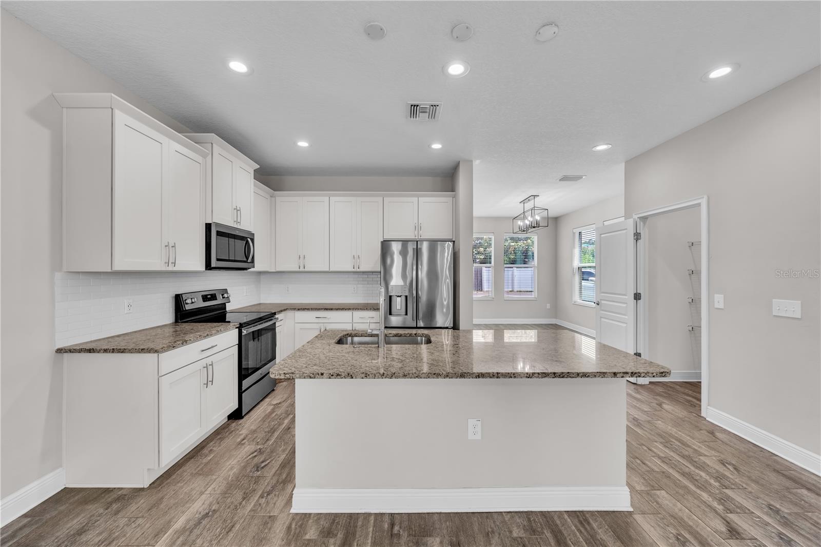 Image 9 of 38 For 3027 Spruce Street