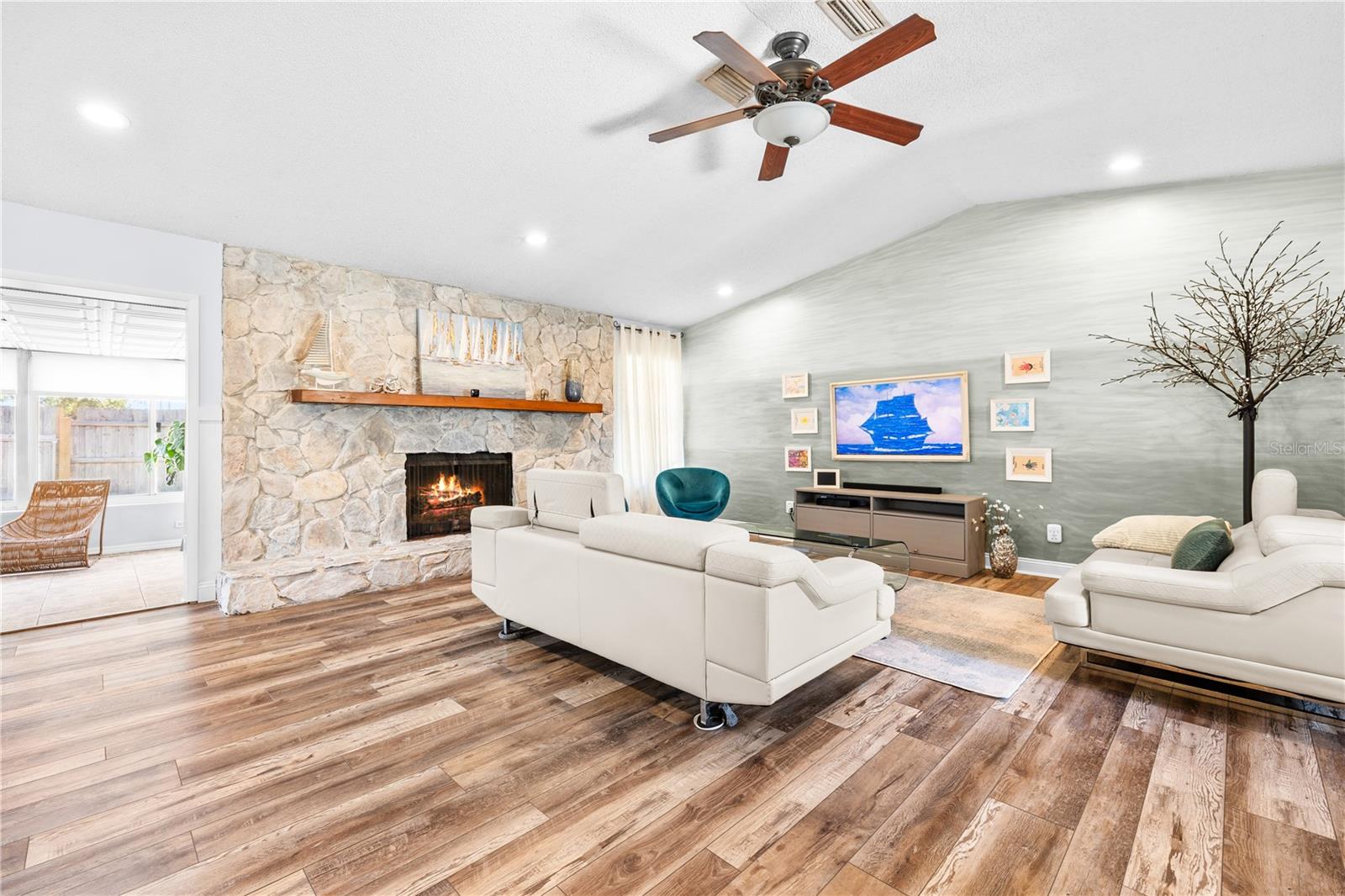 Image 14 of 63 For 12536 116th Street