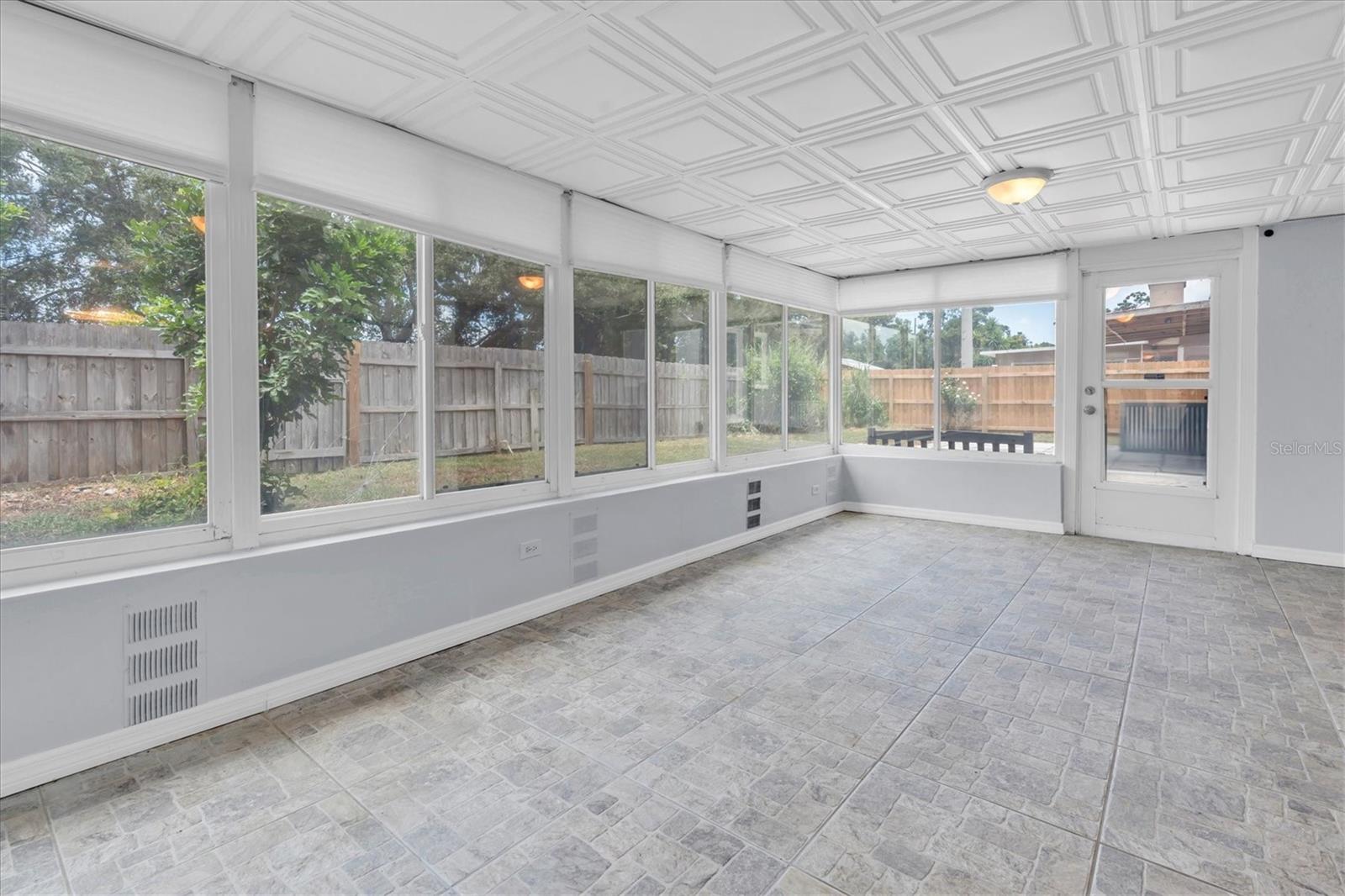 Image 53 of 63 For 12536 116th Street