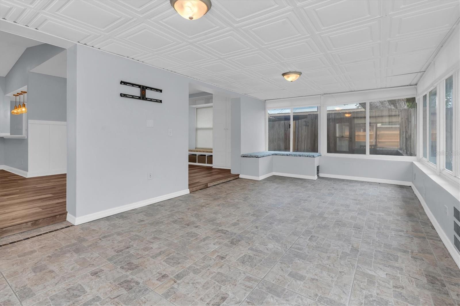 Image 54 of 63 For 12536 116th Street