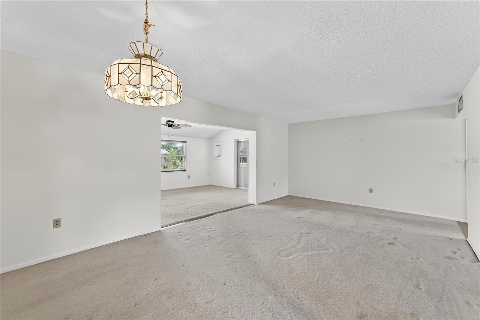 Image 10 of 66 For 1607 Vincennes Drive
