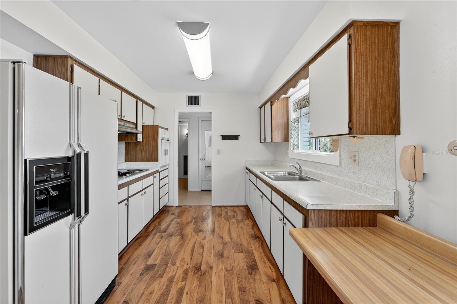 Image 19 of 66 For 1607 Vincennes Drive