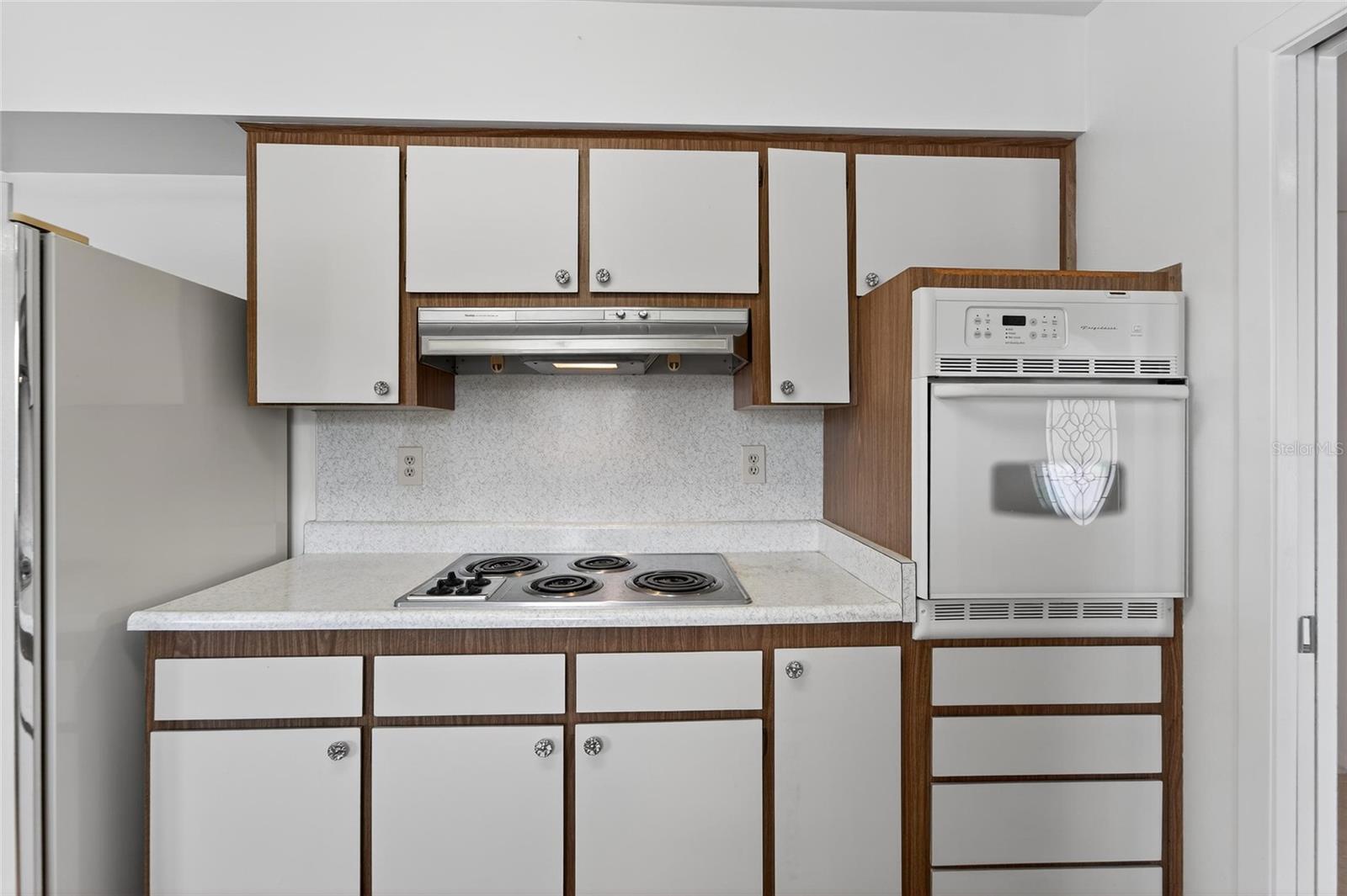 Image 21 of 66 For 1607 Vincennes Drive