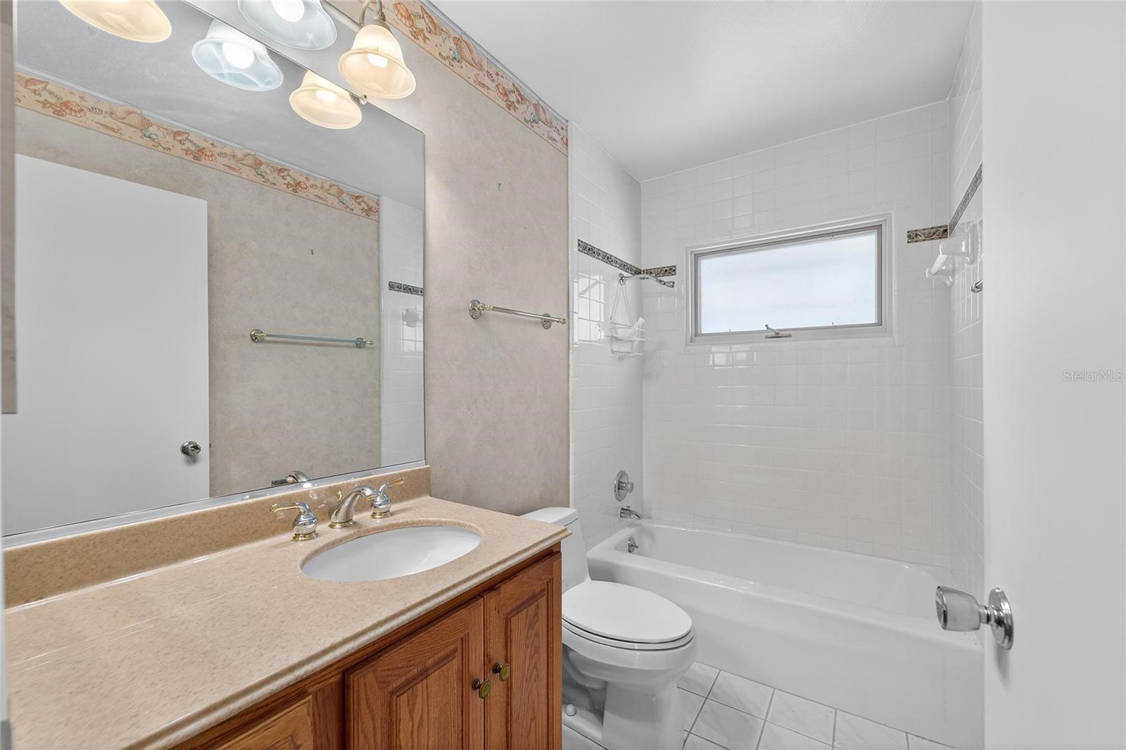 Image 28 of 66 For 1607 Vincennes Drive