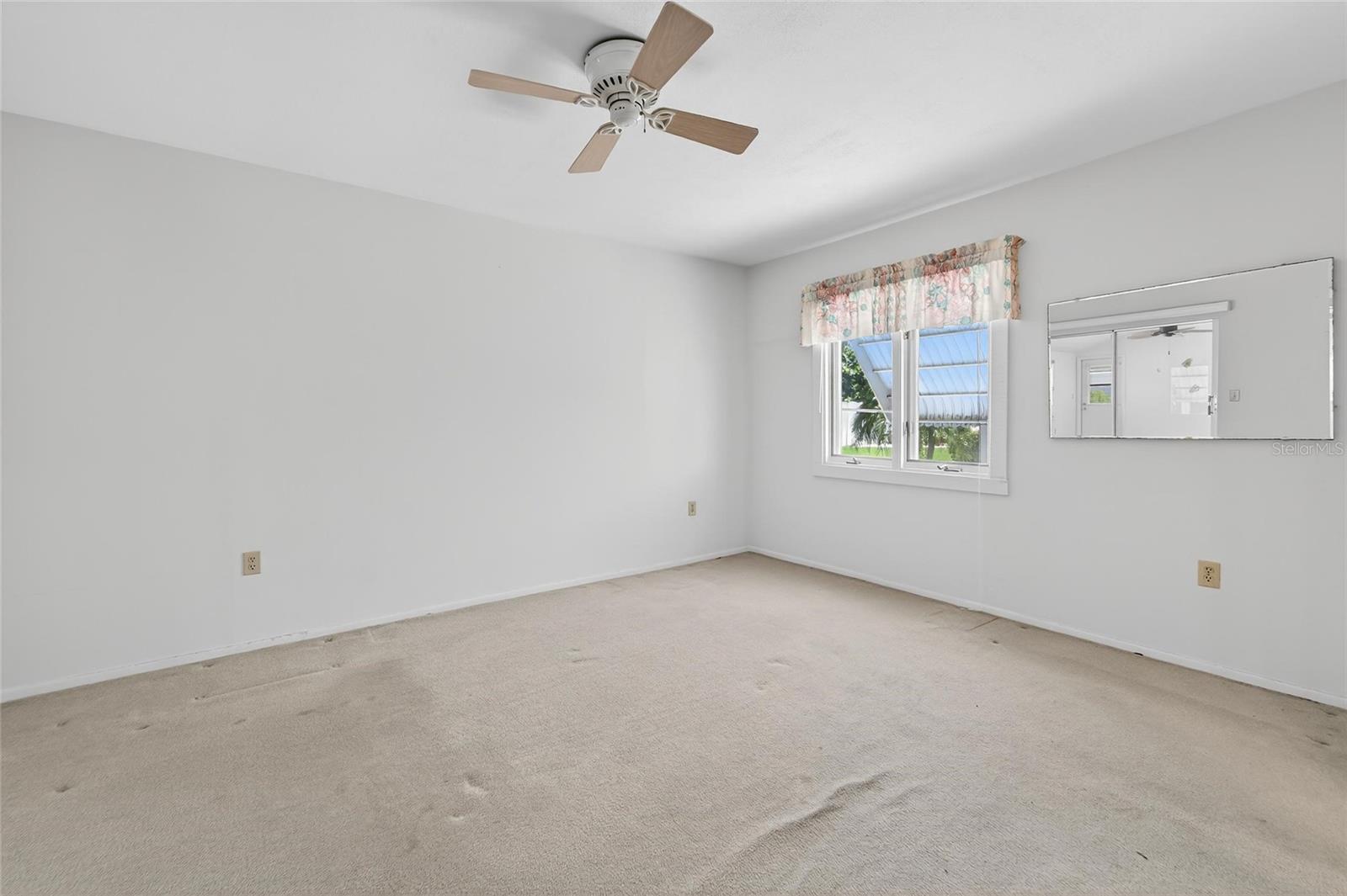 Image 31 of 66 For 1607 Vincennes Drive