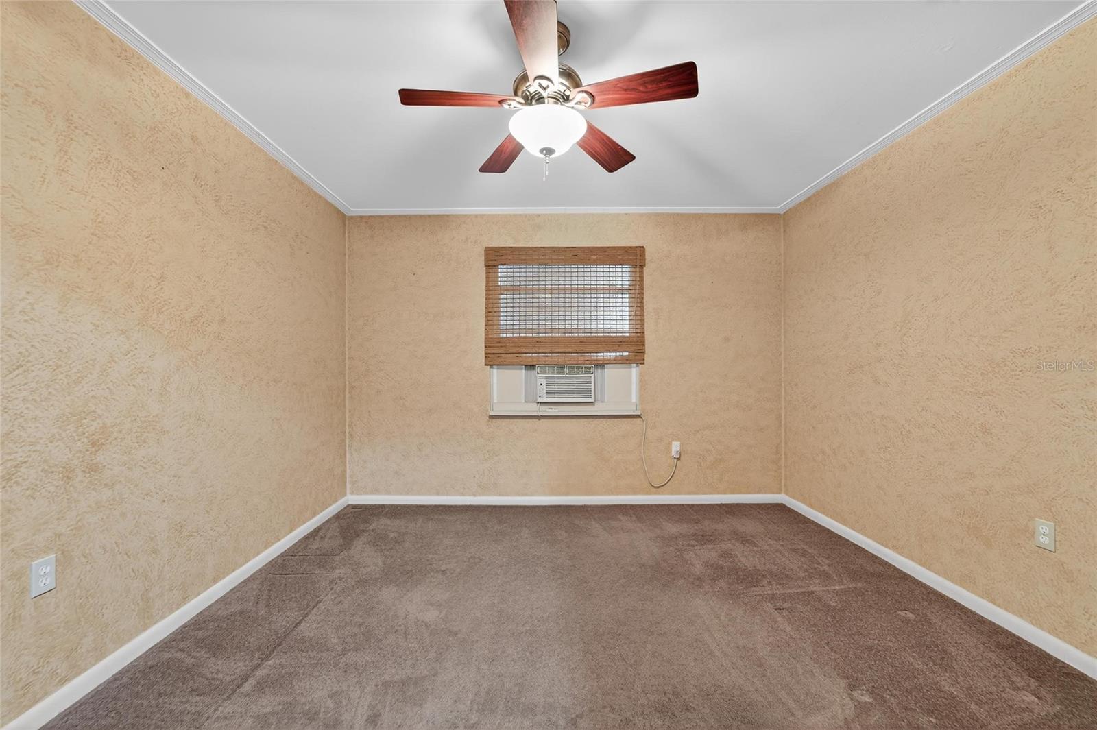 Image 38 of 66 For 1607 Vincennes Drive