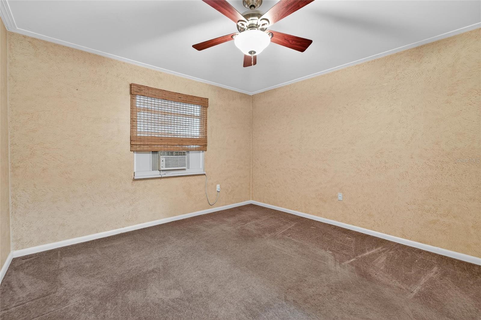 Image 39 of 66 For 1607 Vincennes Drive