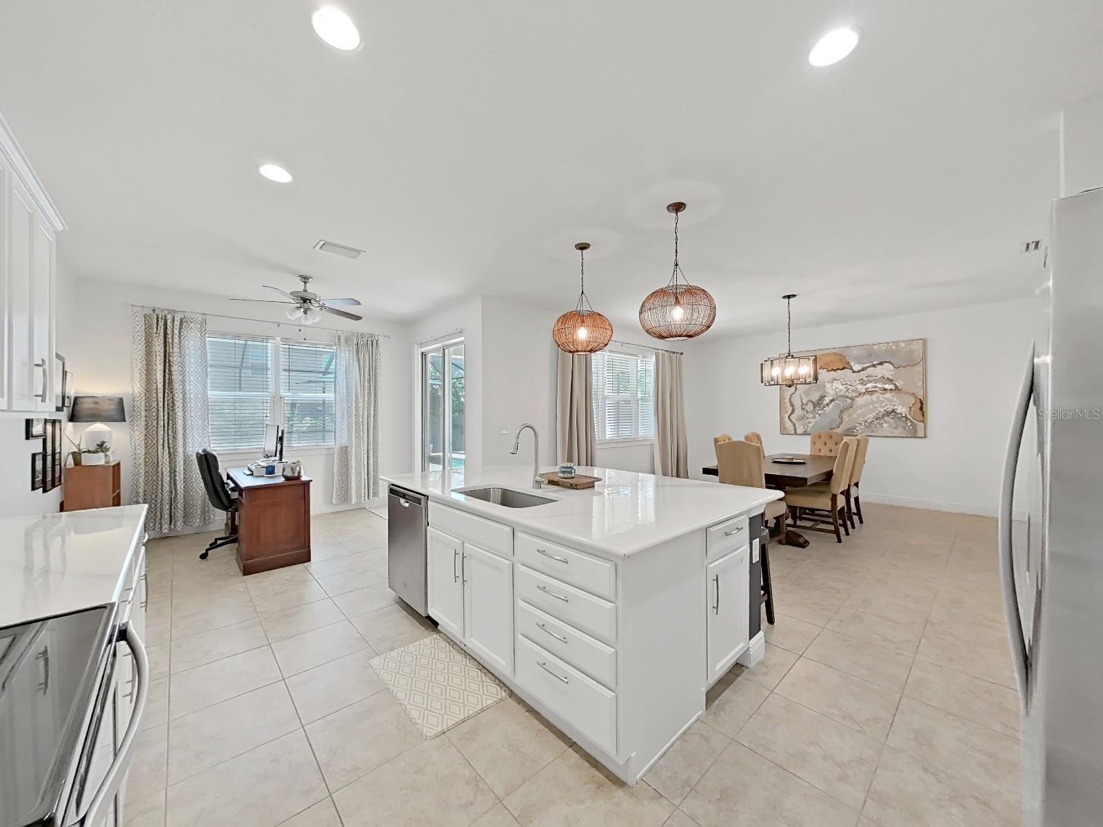 Image 10 of 36 For 10168 Grand Oak Circle