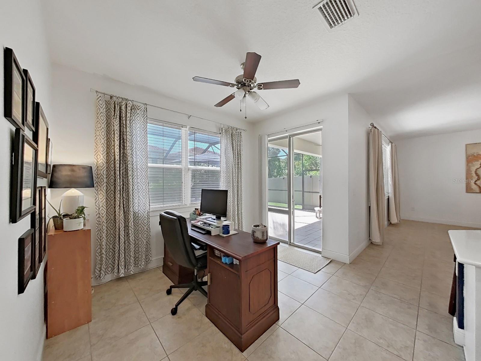 Image 13 of 36 For 10168 Grand Oak Circle