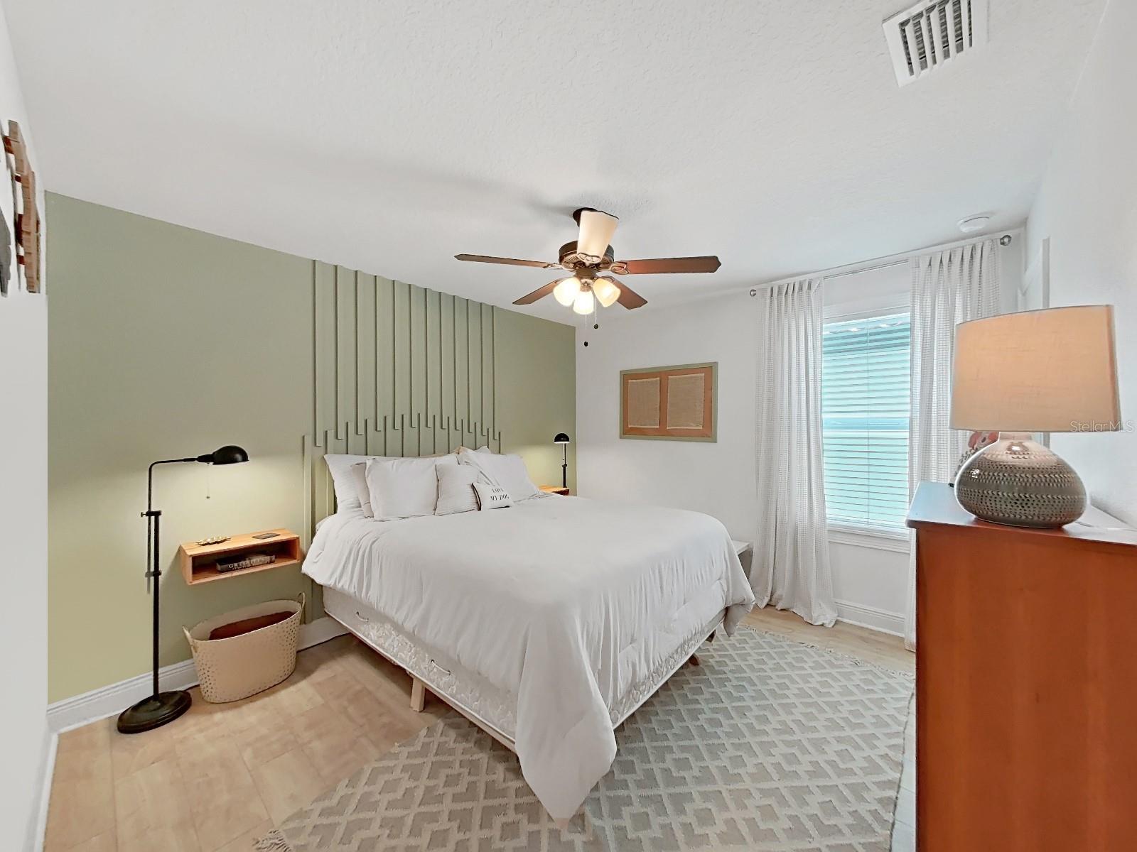 Image 28 of 36 For 10168 Grand Oak Circle