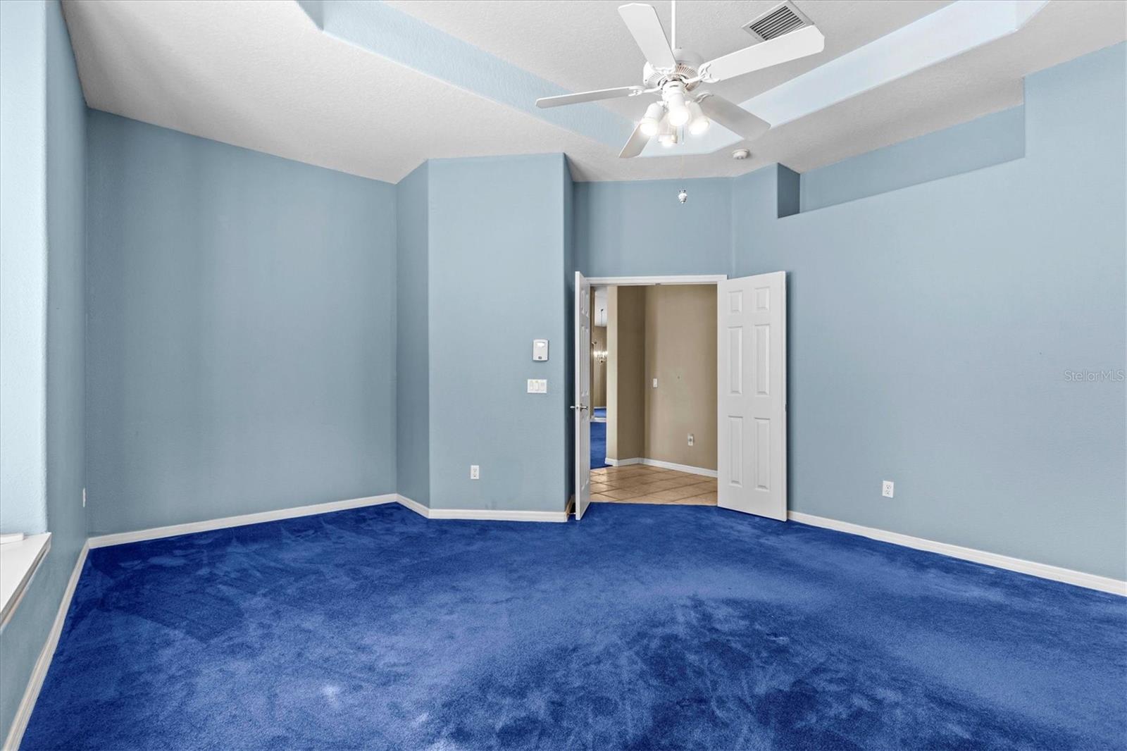 Image 18 of 41 For 1852 Longview Lane