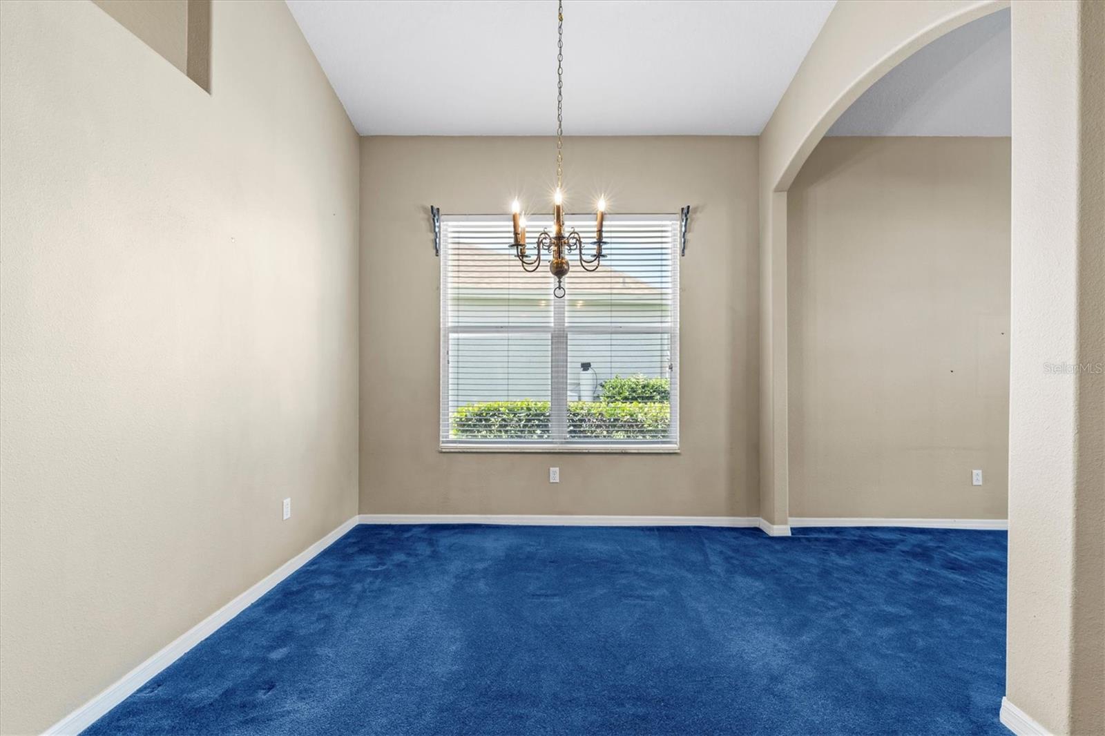 Image 8 of 41 For 1852 Longview Lane