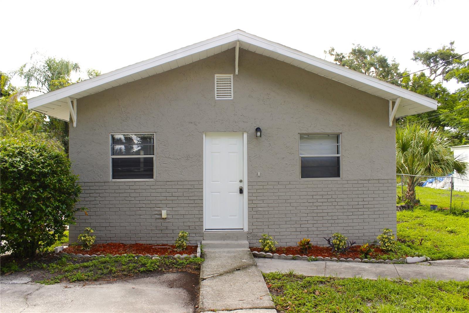 Listing Details for 5526 Lily Road, LAKELAND, FL 33811