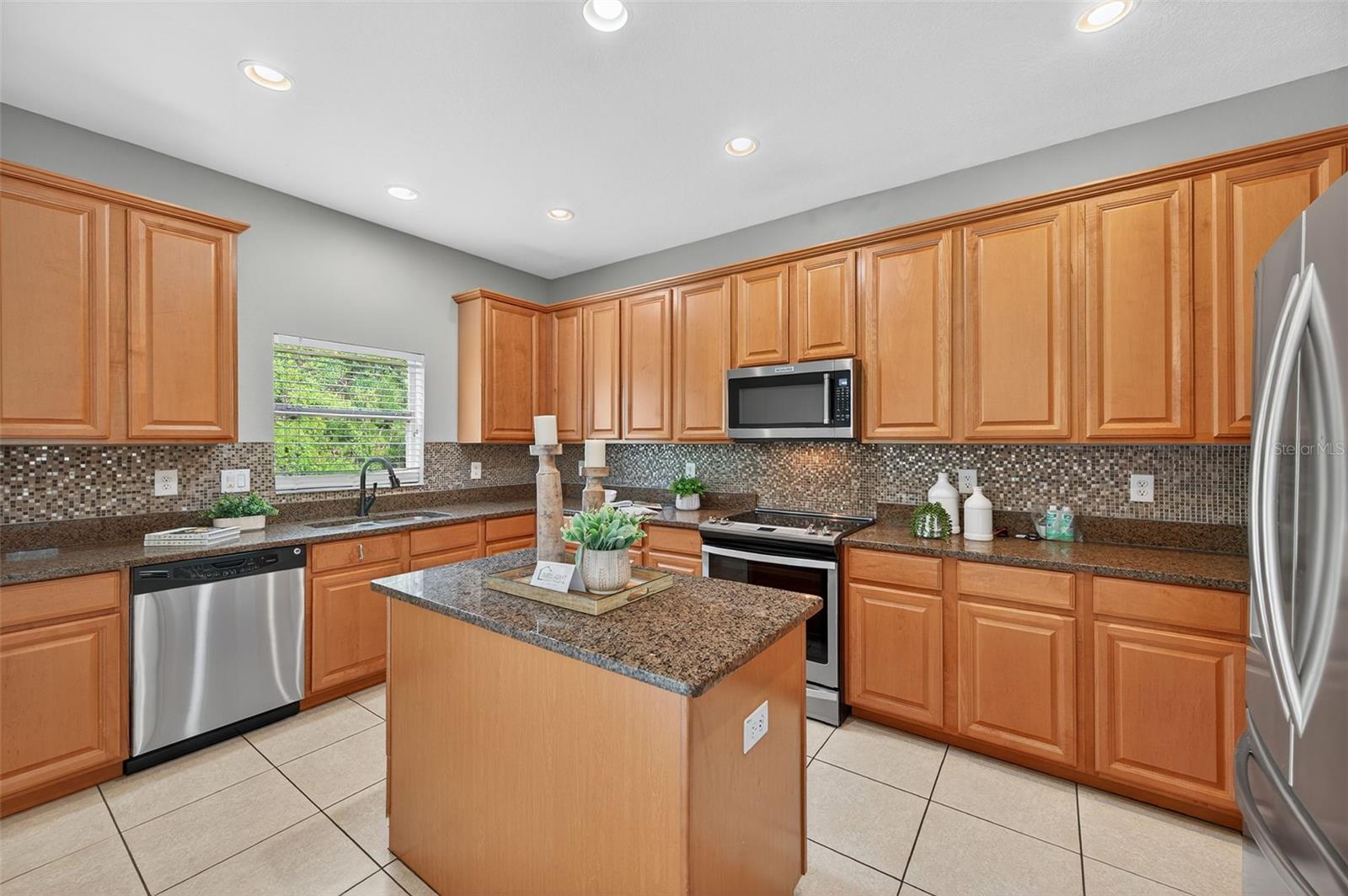 Image 17 of 54 For 13943 Caden Glen Drive