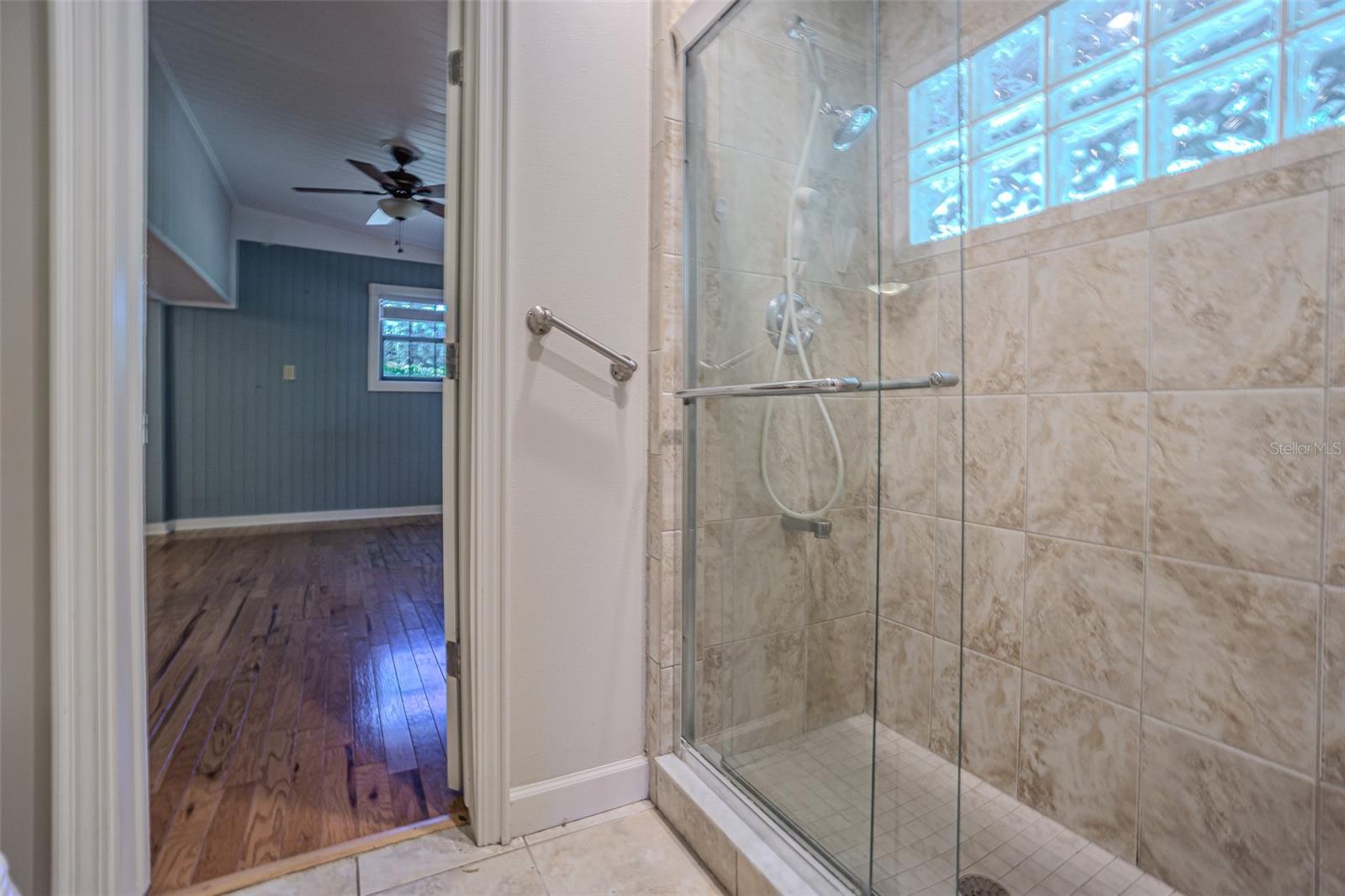 Image 49 of 60 For 2903 Oak Crest Drive