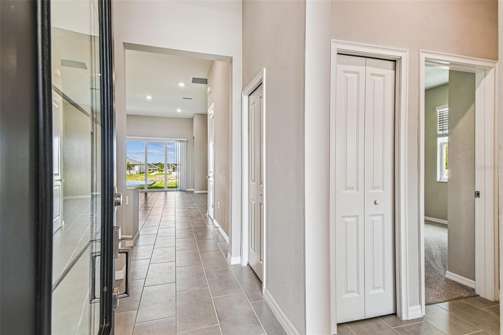 Image 4 of 18 For 12649 Kelly Ann Loop