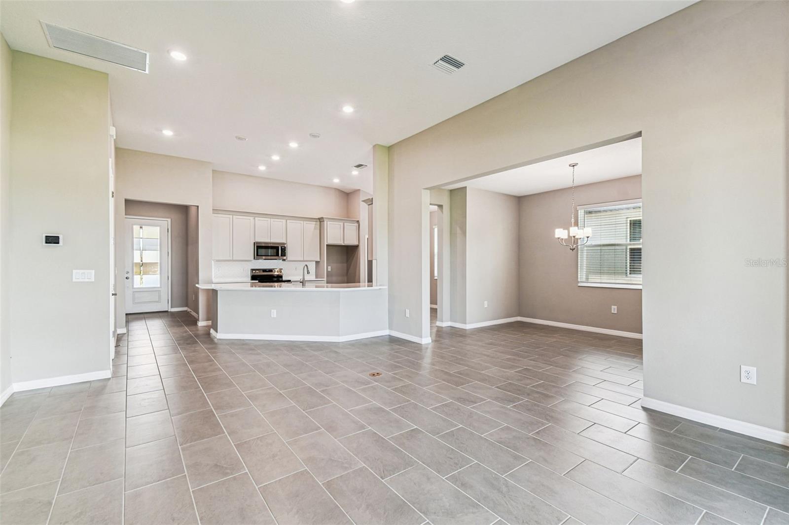 Image 9 of 18 For 12649 Kelly Ann Loop