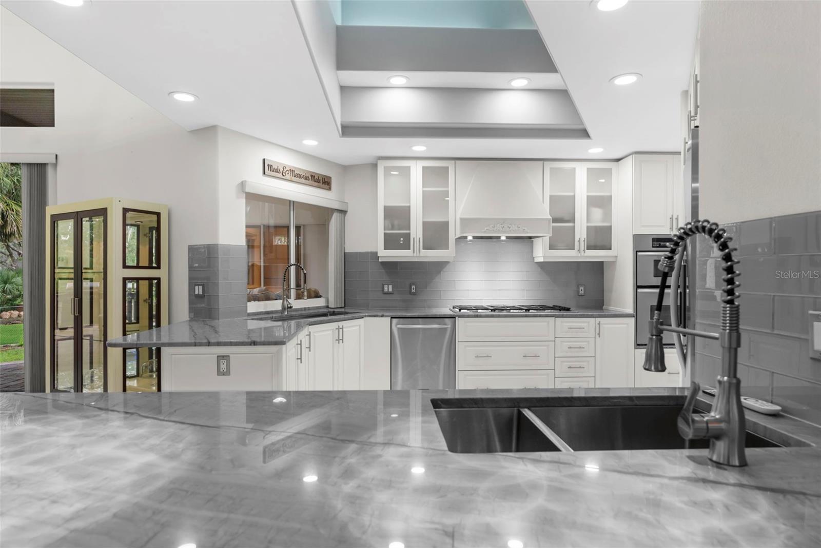 Listing photo id 14 for 1705 Meyers Cove Drive