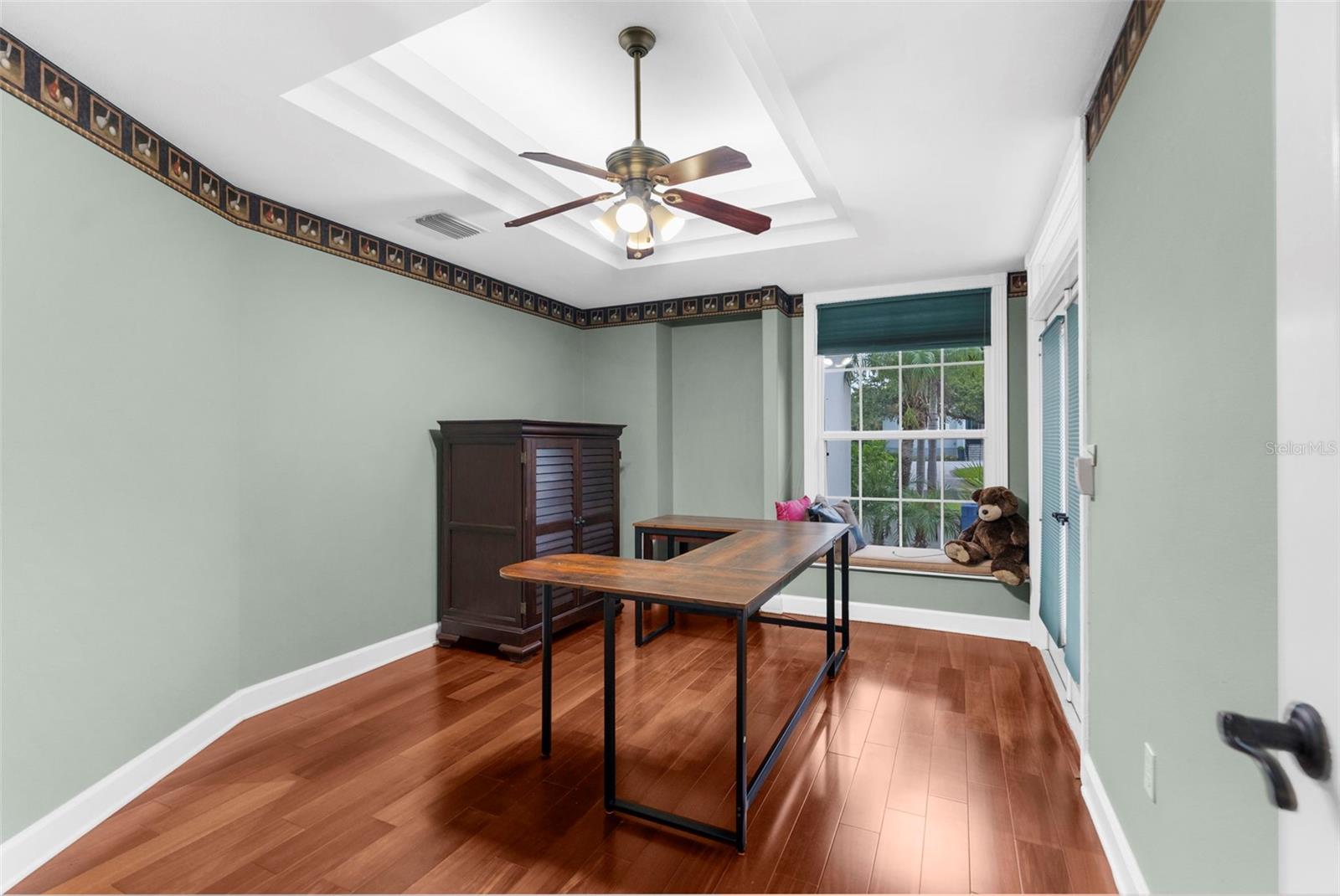 Listing photo id 39 for 1705 Meyers Cove Drive
