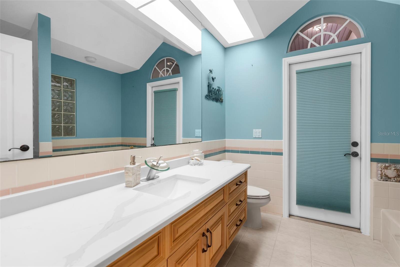 Listing photo id 46 for 1705 Meyers Cove Drive