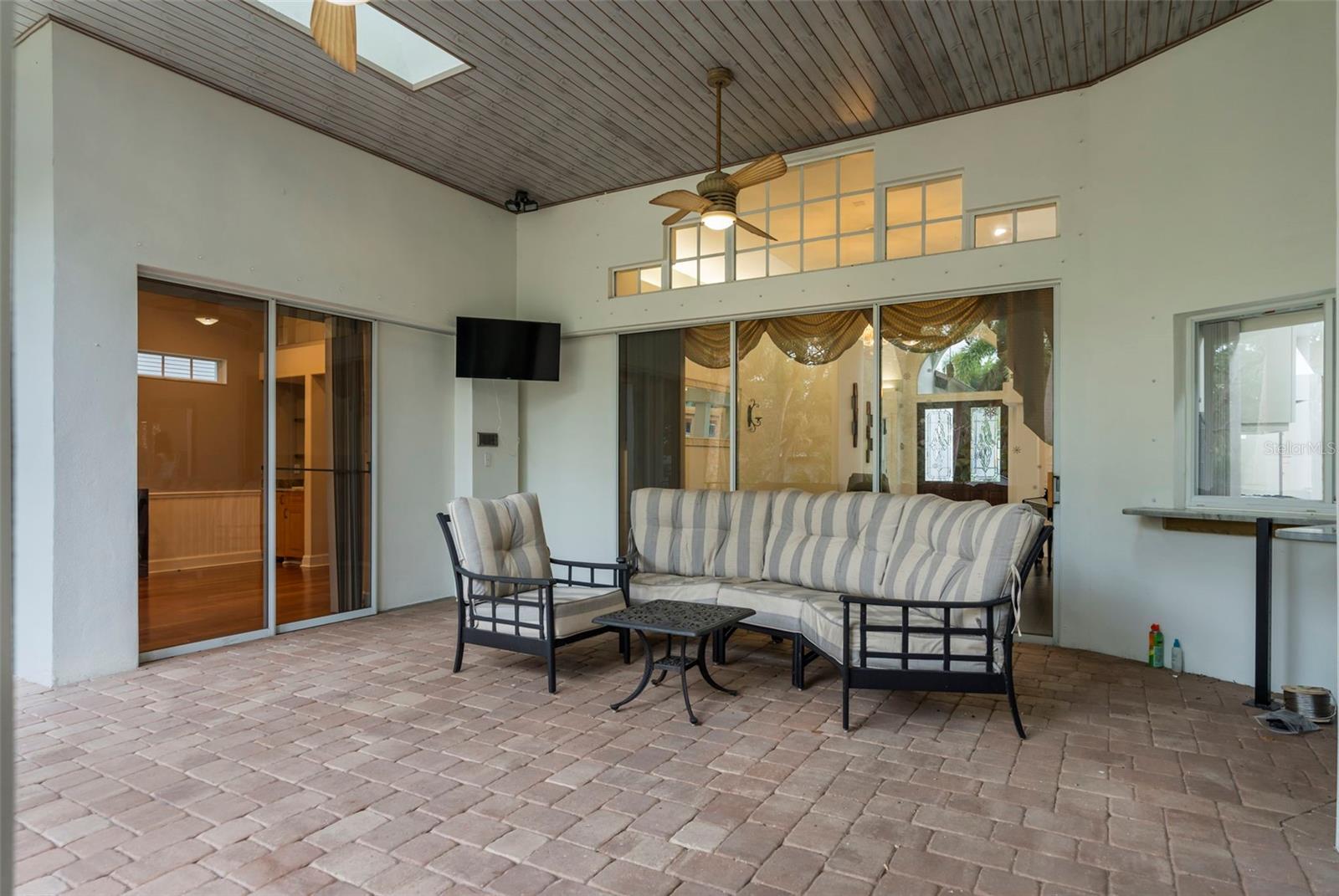 Listing photo id 58 for 1705 Meyers Cove Drive