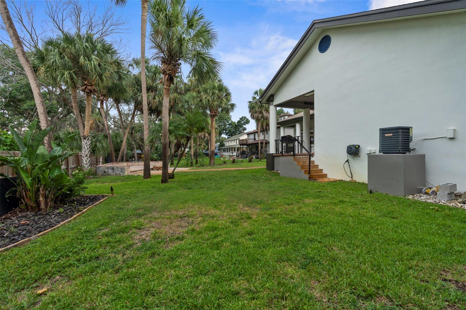 Listing photo id 64 for 1705 Meyers Cove Drive