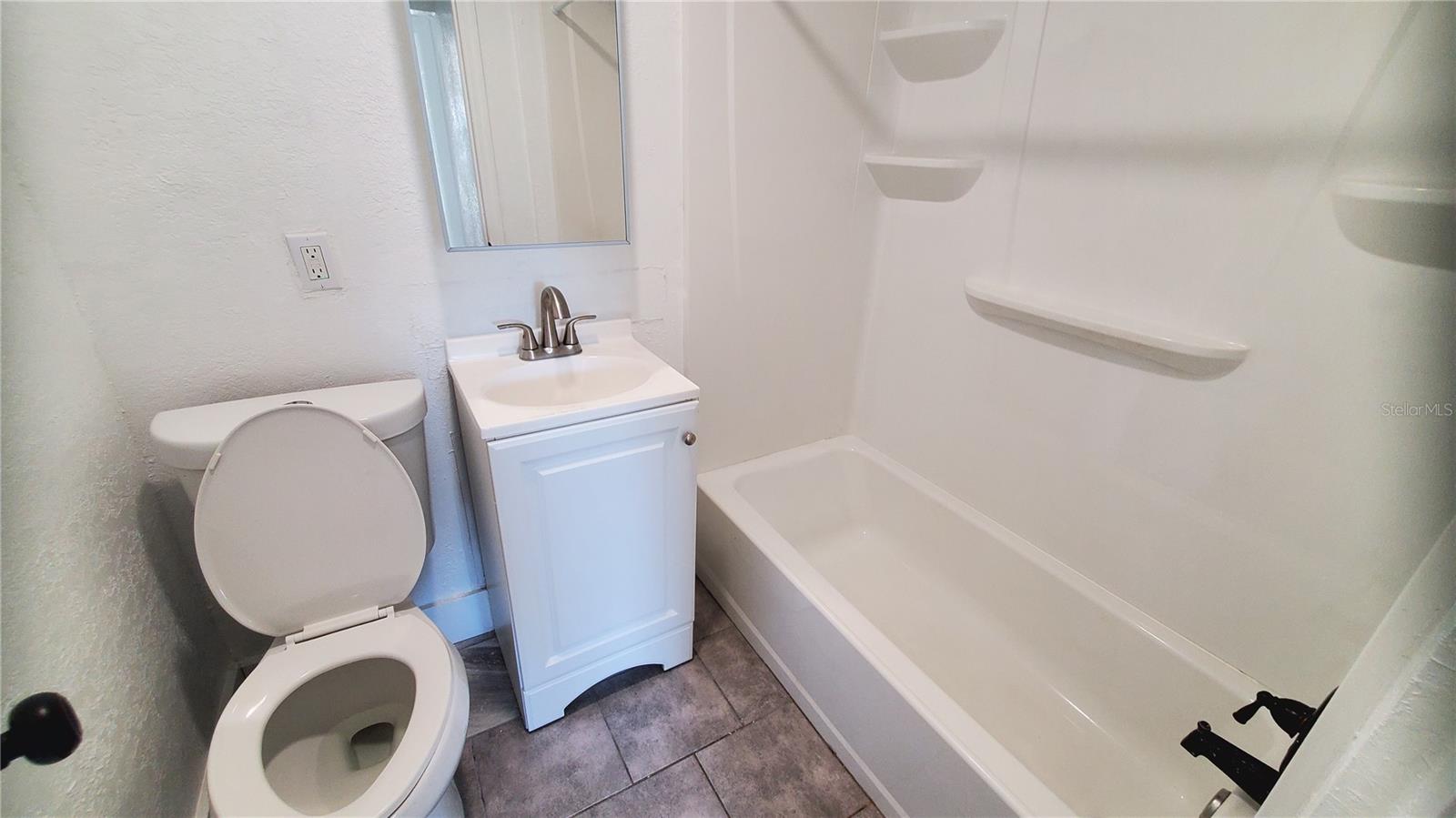 Image 7 of 7 For 1725 Freeman Street S