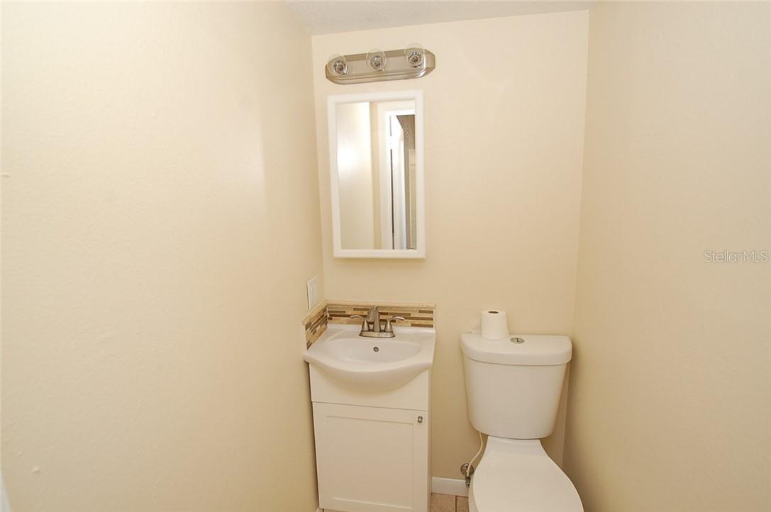 Image 8 of 18 For 4627 El Prado Boulevard