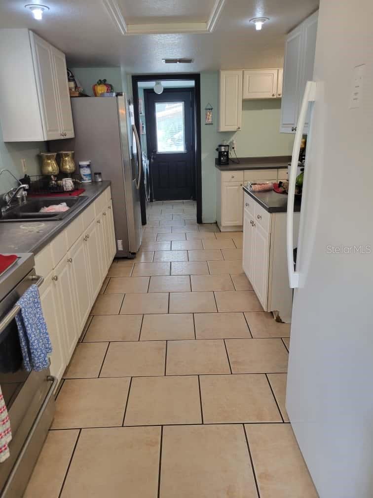 Image 6 of 44 For 14445 Commonwealth Avenue N