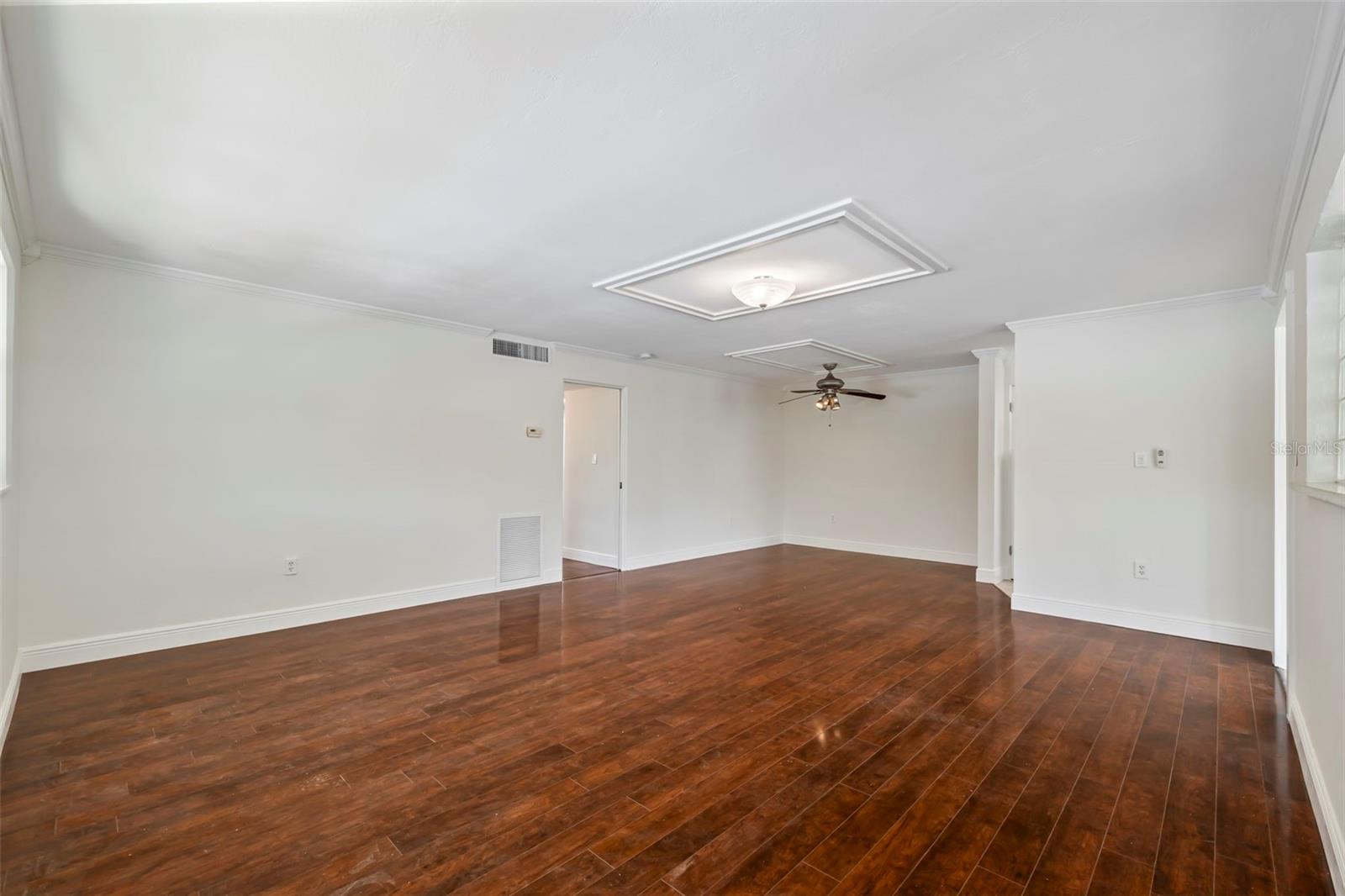 Image 13 of 30 For 445 32nd Avenue N W301