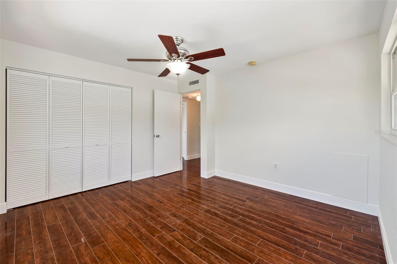 Image 23 of 30 For 445 32nd Avenue N W301