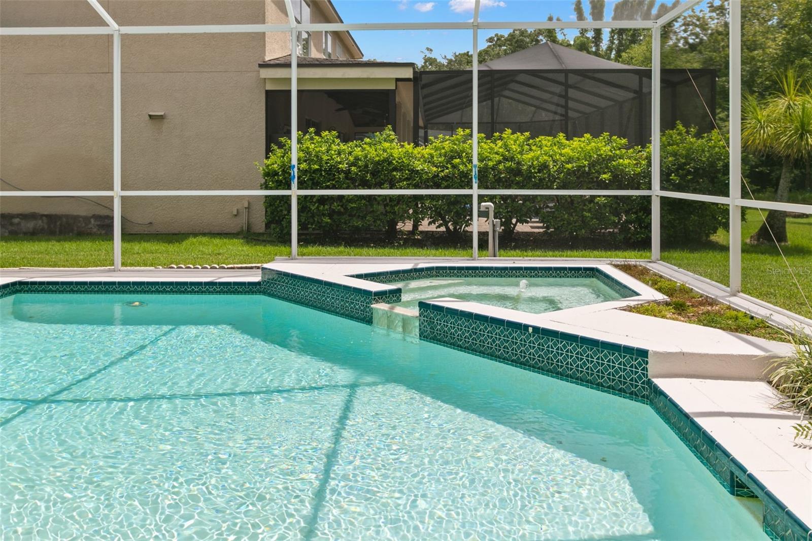 Listing photo id 23 for 15711 Muirfield Drive