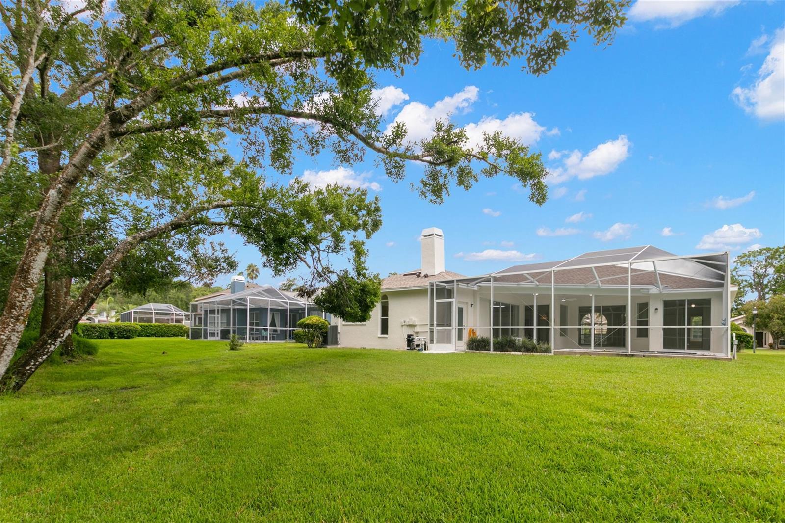Listing photo id 27 for 15711 Muirfield Drive
