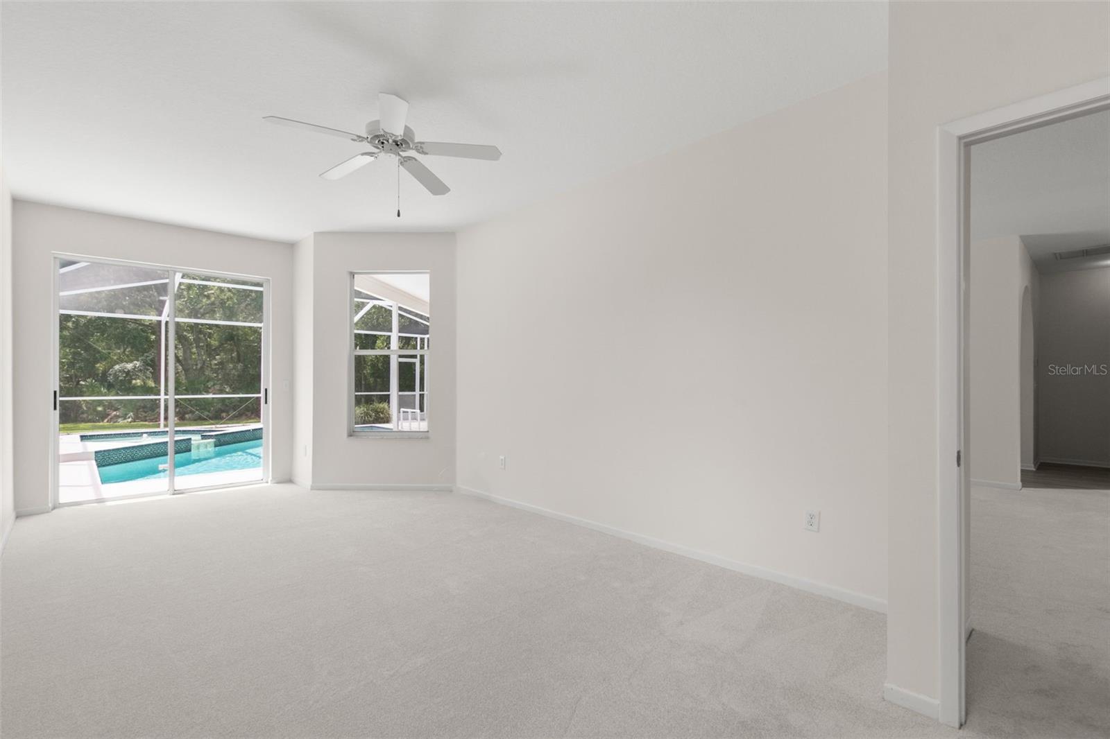 Listing photo id 29 for 15711 Muirfield Drive