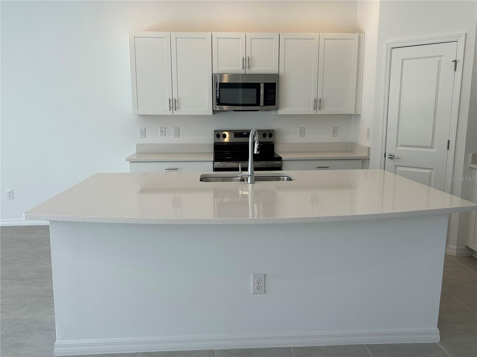 Image 6 of 35 For 2300 Paravane Way