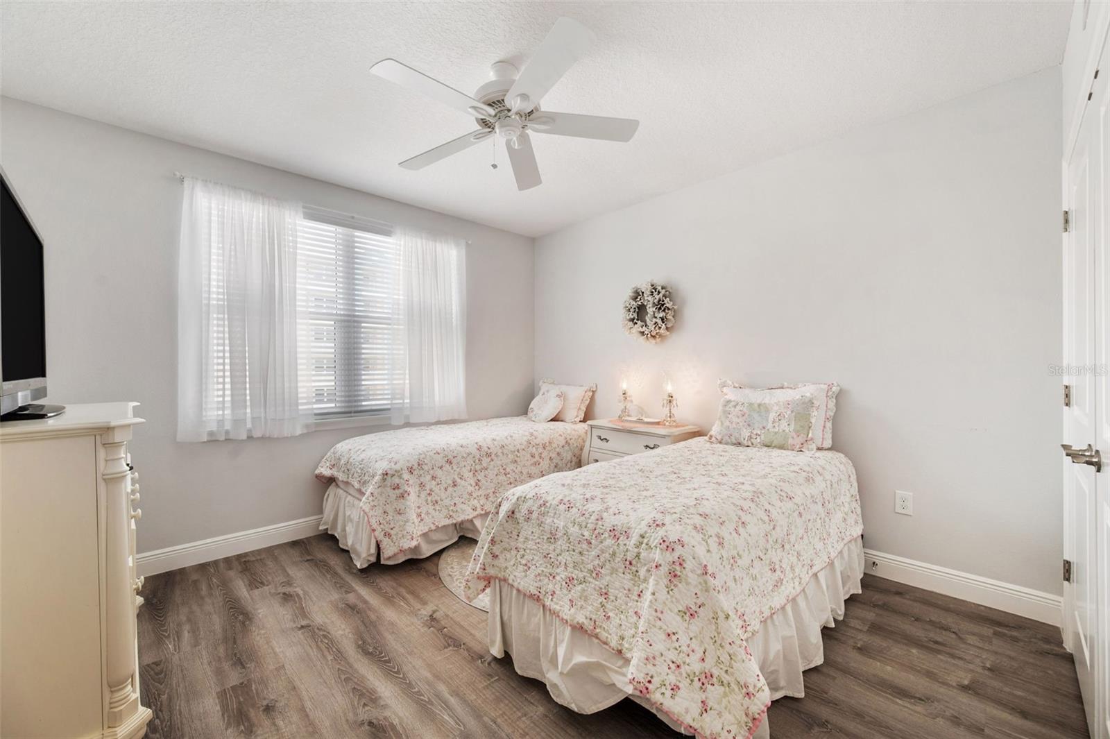 Image 34 of 71 For 960 Starkey Road 8206