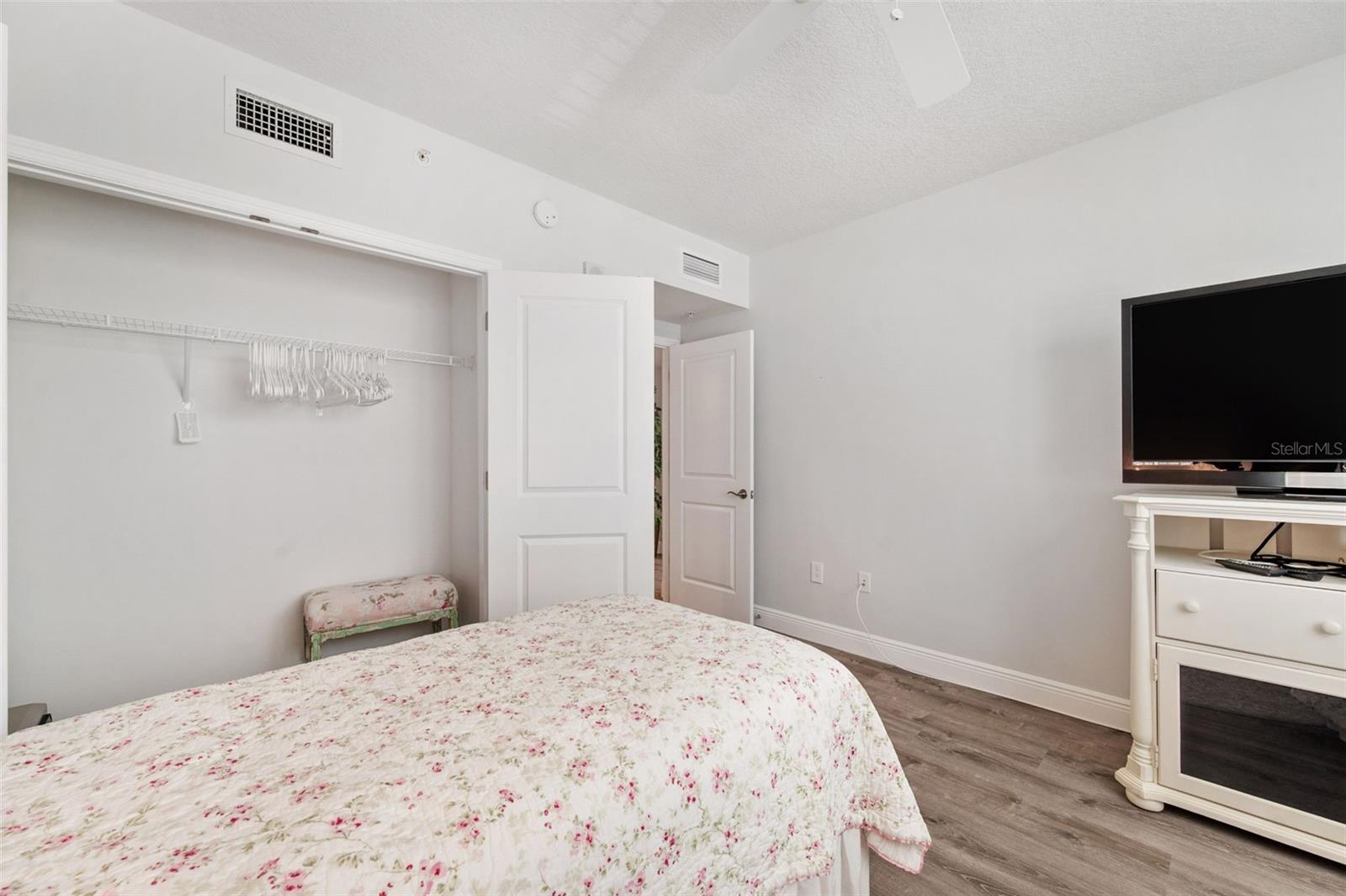 Image 35 of 71 For 960 Starkey Road 8206