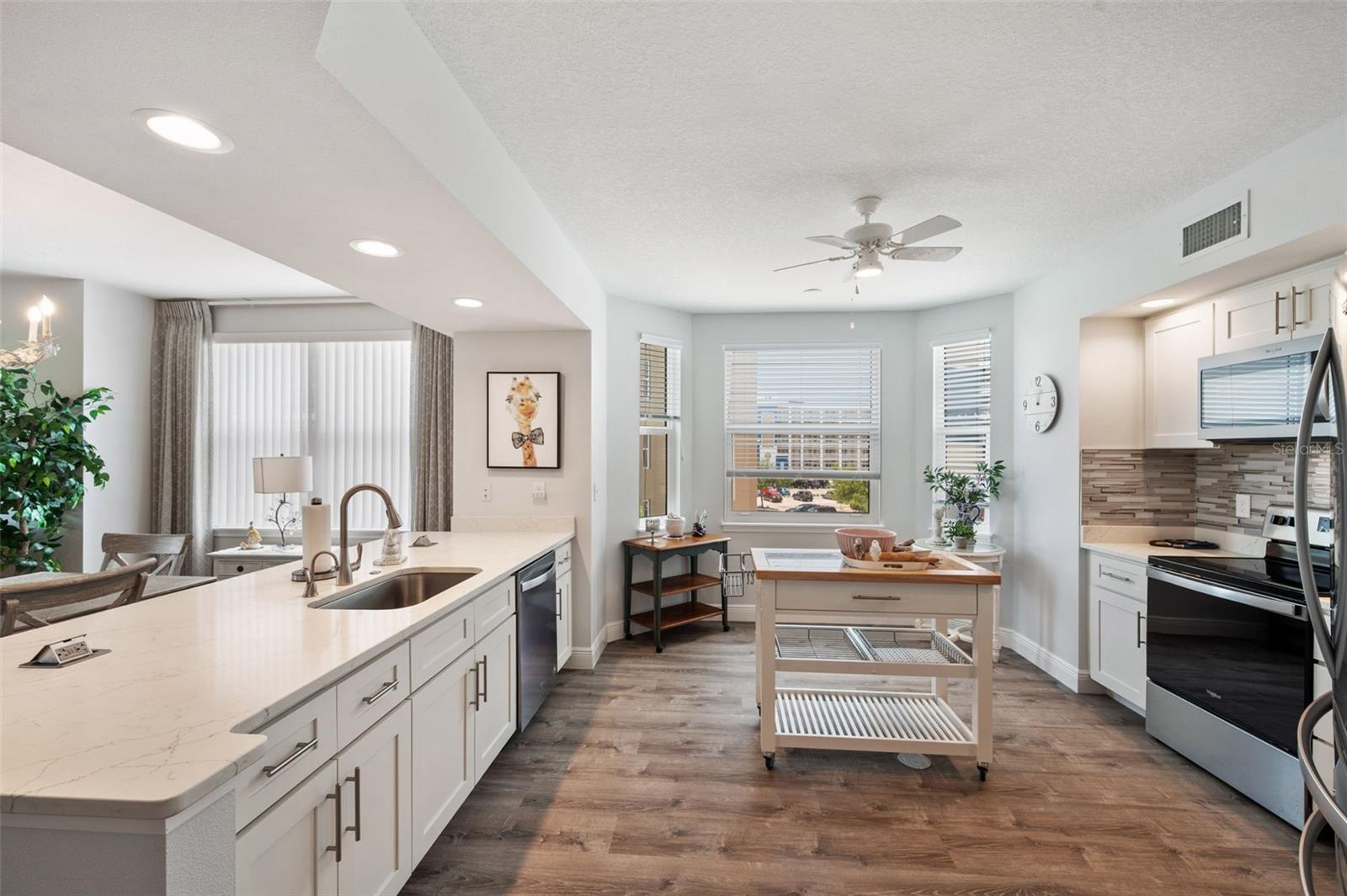 Image 4 of 71 For 960 Starkey Road 8206