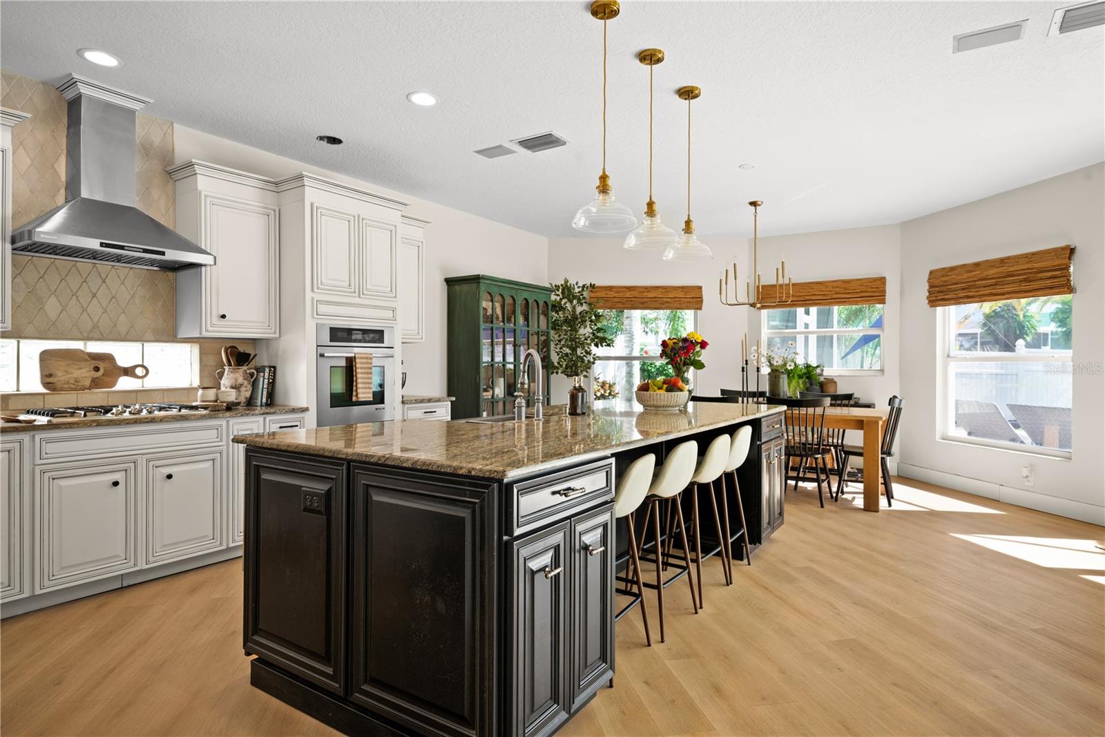 Image 11 of 36 For 10614 Cape Hatteras Drive