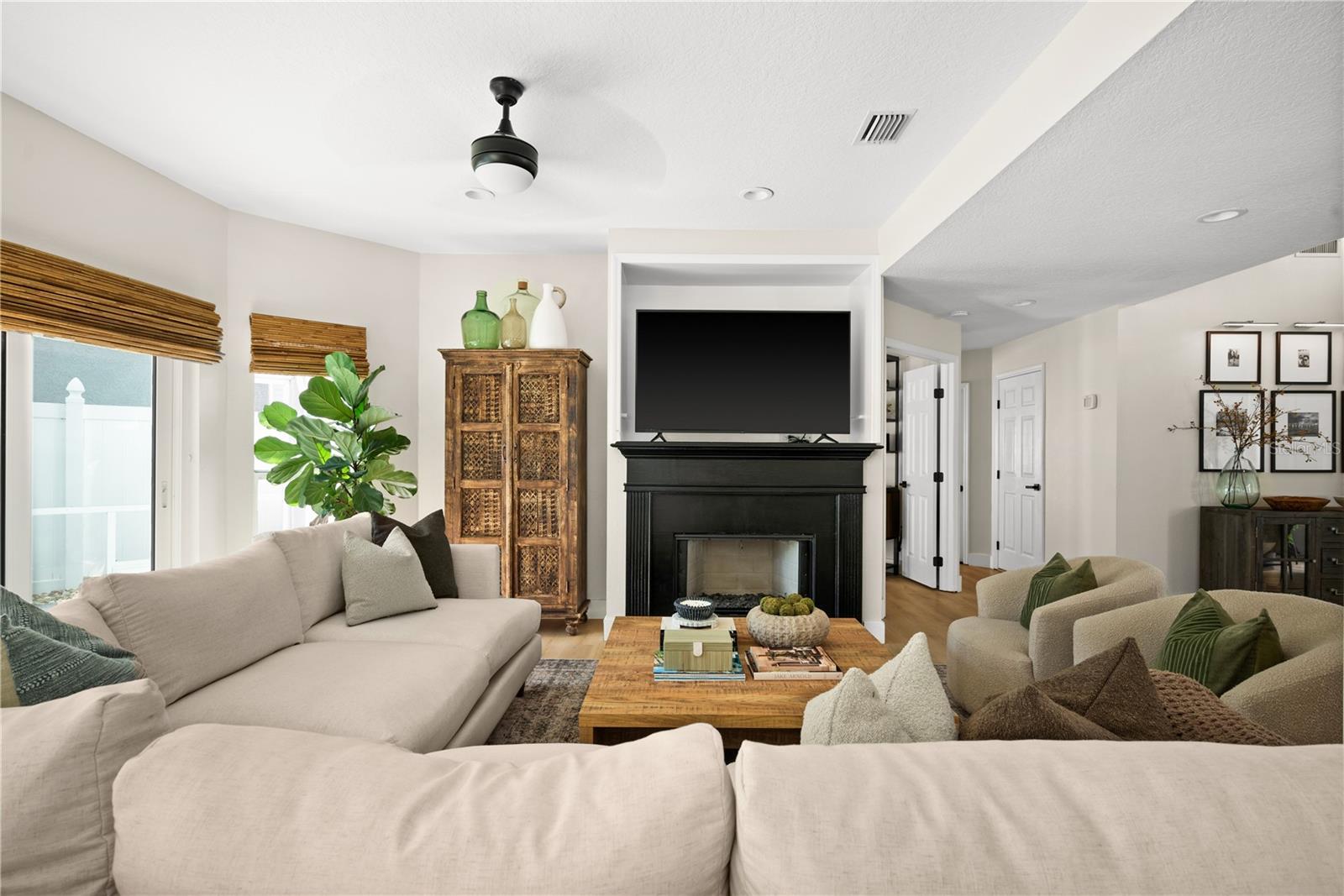 Image 8 of 36 For 10614 Cape Hatteras Drive