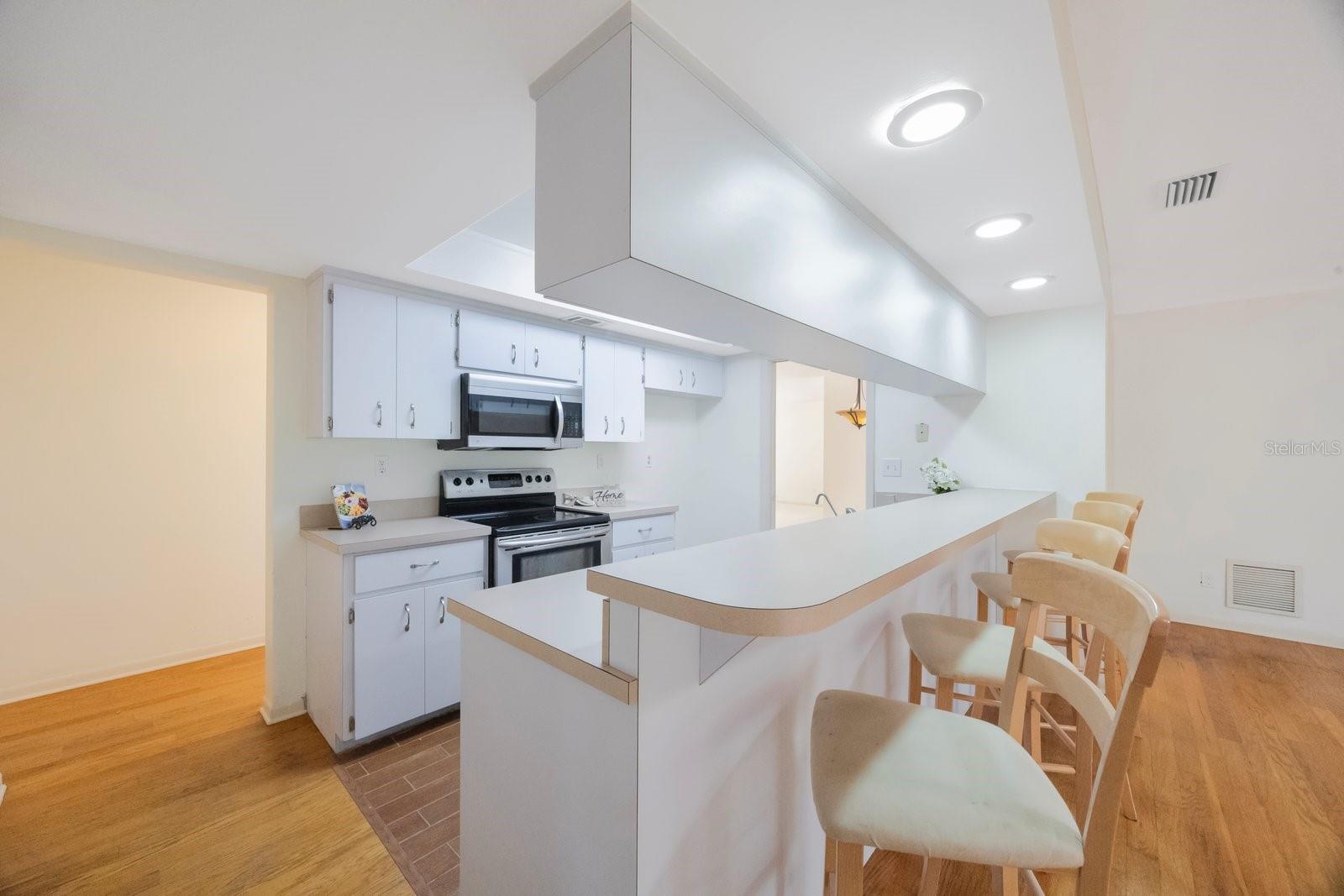 Image 15 of 50 For 1655 Sheffield Drive