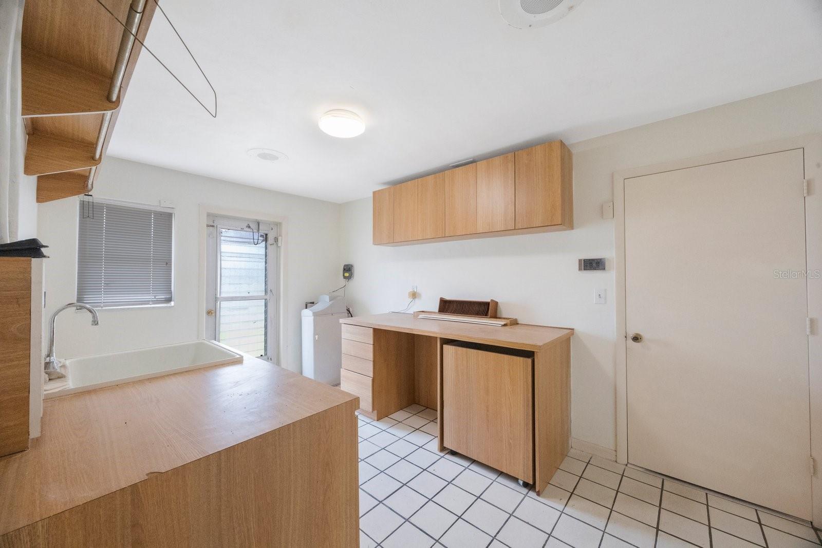 Image 21 of 50 For 1655 Sheffield Drive