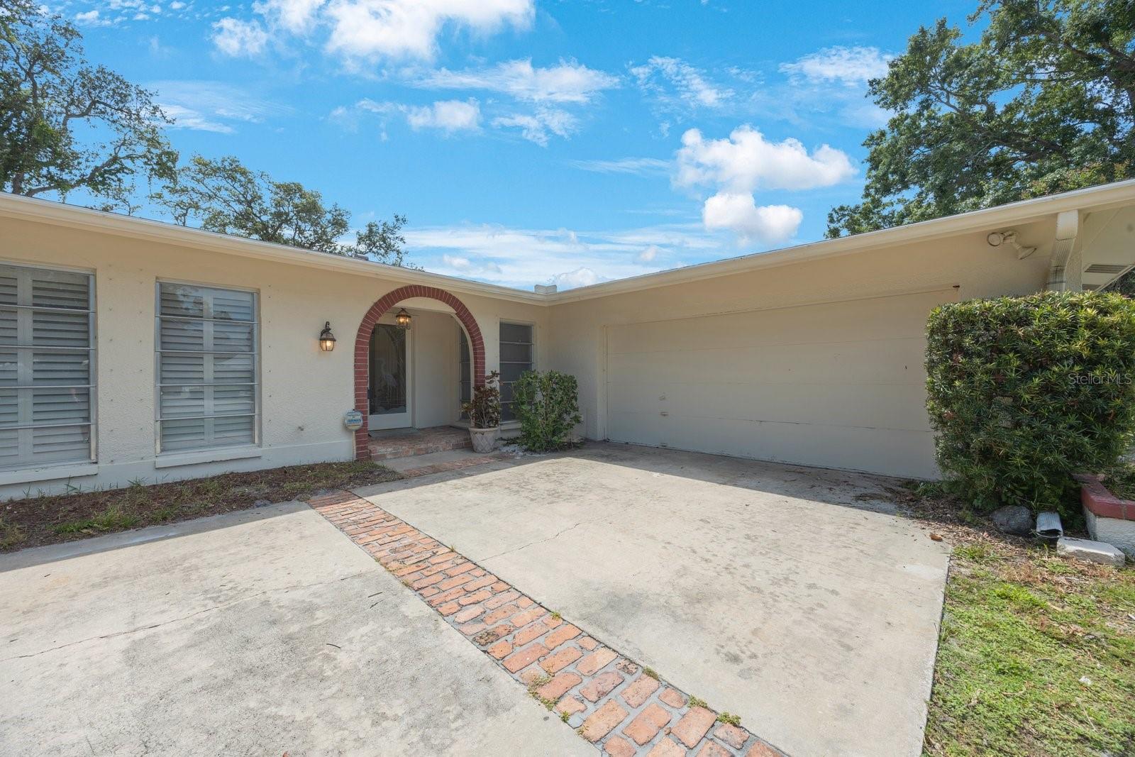 Image 3 of 50 For 1655 Sheffield Drive