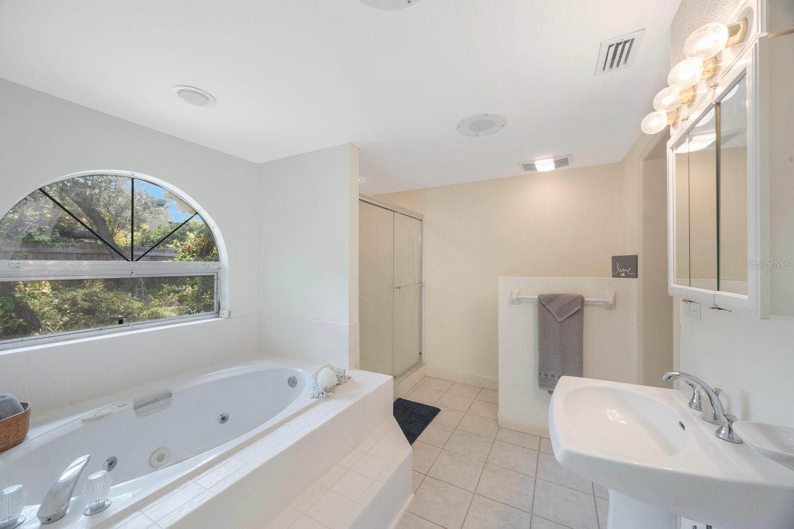 Image 31 of 50 For 1655 Sheffield Drive