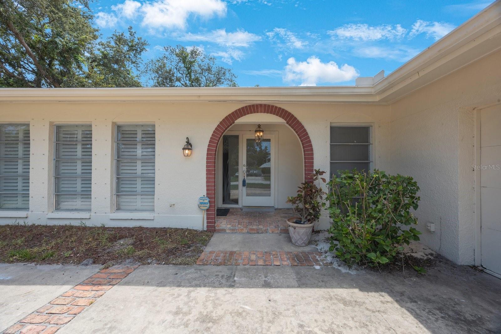 Image 4 of 50 For 1655 Sheffield Drive