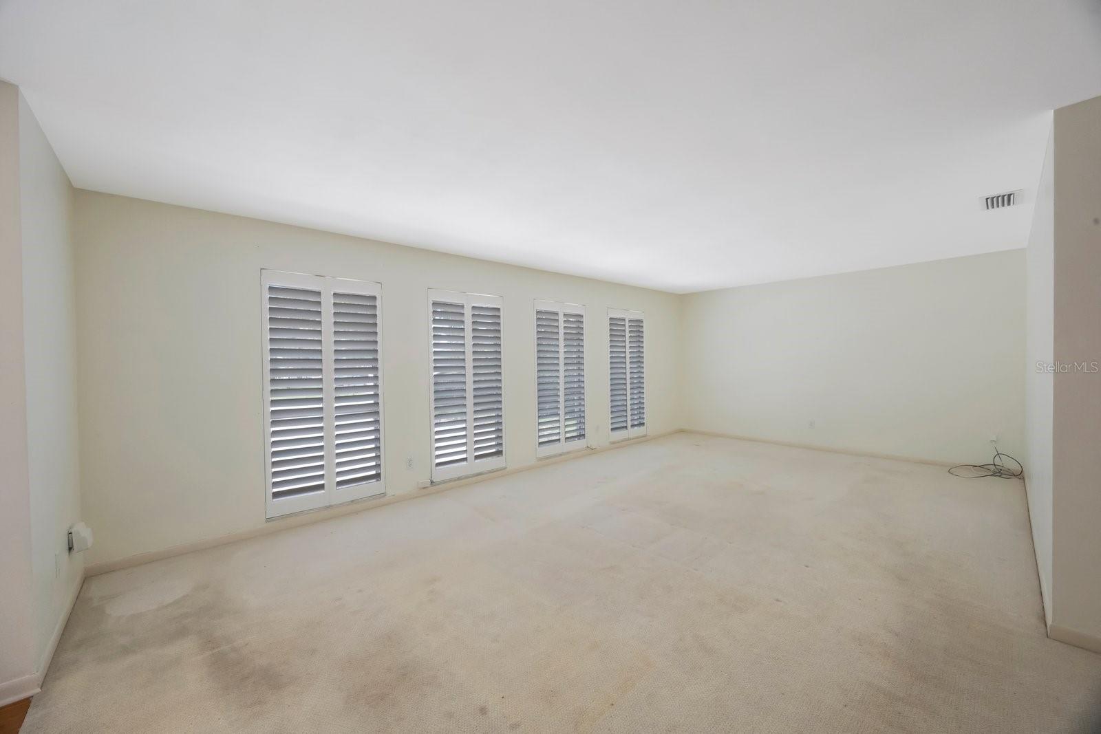 Image 9 of 50 For 1655 Sheffield Drive